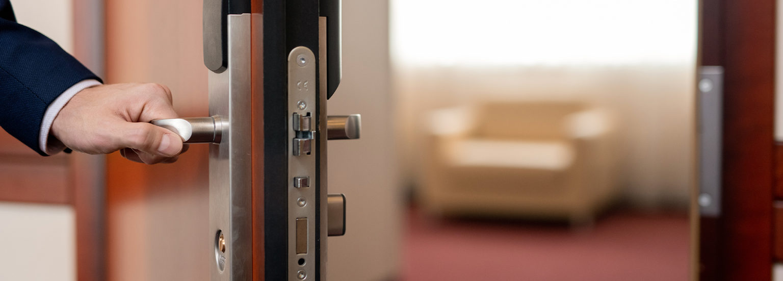 5 TIPS TO SELECT THE RIGHT DOOR HANDLES AND LOCKS